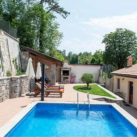 Nice Home In Jurdani With Private Swimming Pool, Can Be Inside Or Outside *